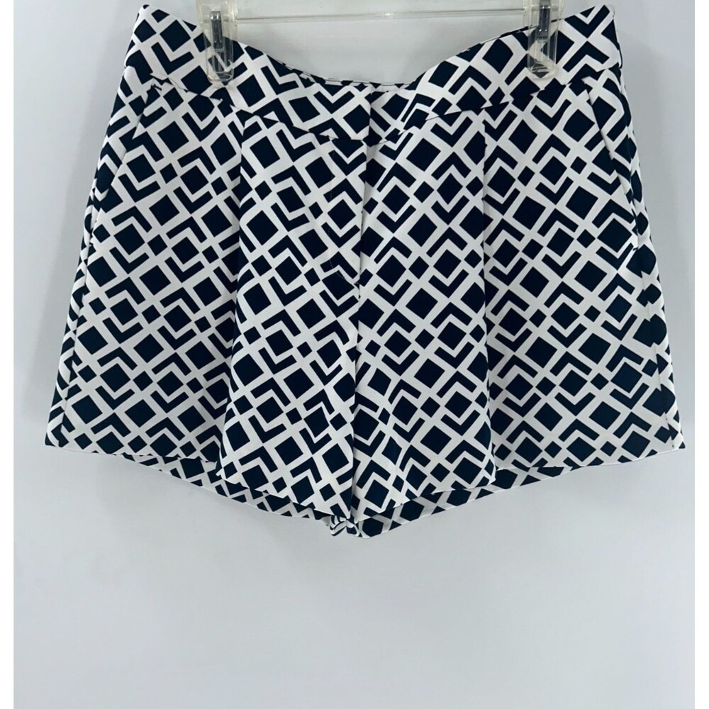 Women's Ann Taylor Blue White Geometric Print Shorts Size 10